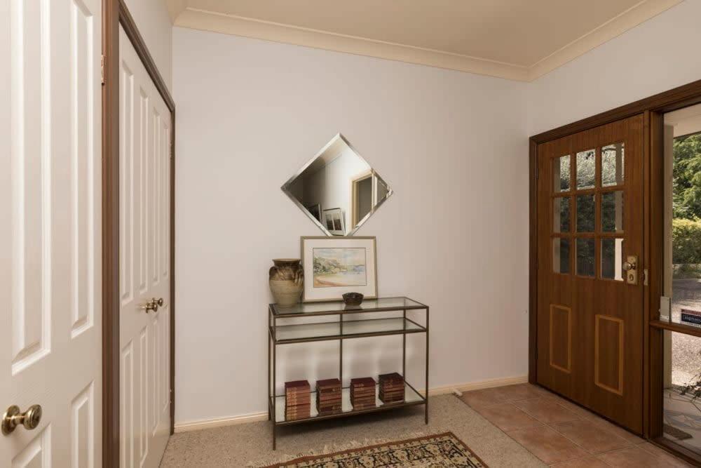 3 Bdrm 2 Bthrm House Close To Canberra Cbd & Anu المظهر الخارجي الصورة