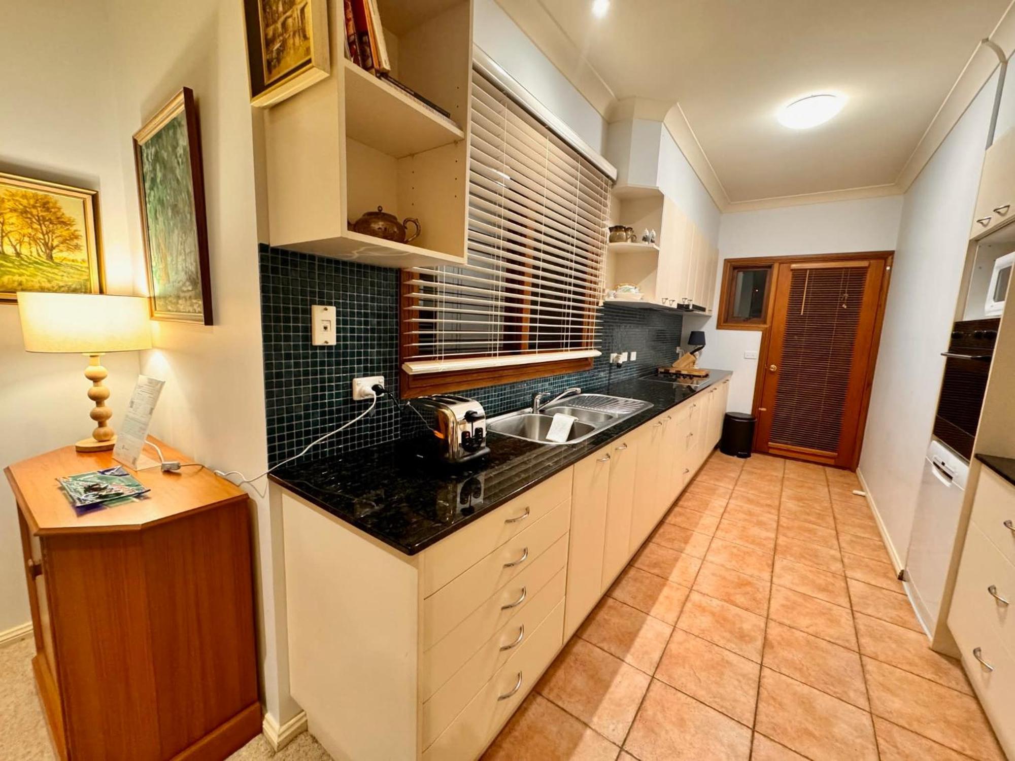 3 Bdrm 2 Bthrm House Close To Canberra Cbd & Anu المظهر الخارجي الصورة